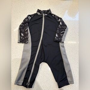 Stonz Sun Suit Swimsuit Size 0-6 - chemical-free, UPF 50 fabric - Black